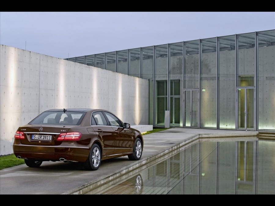  Mercedes-Benz E-Class 2009 года  (фото 59 из 74)